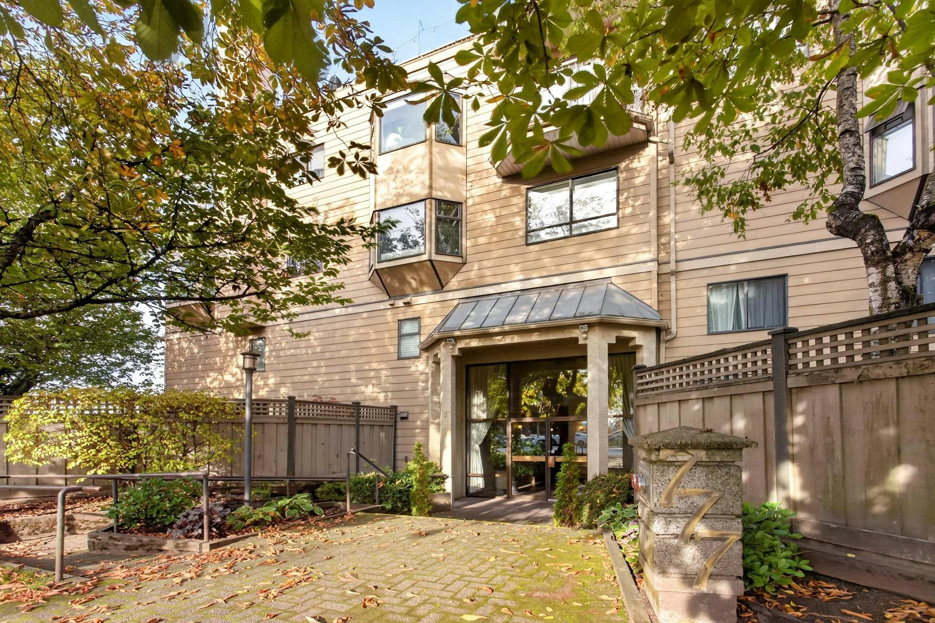 408-777 Eighth Street, New Westminster, BC, V3M 3S7