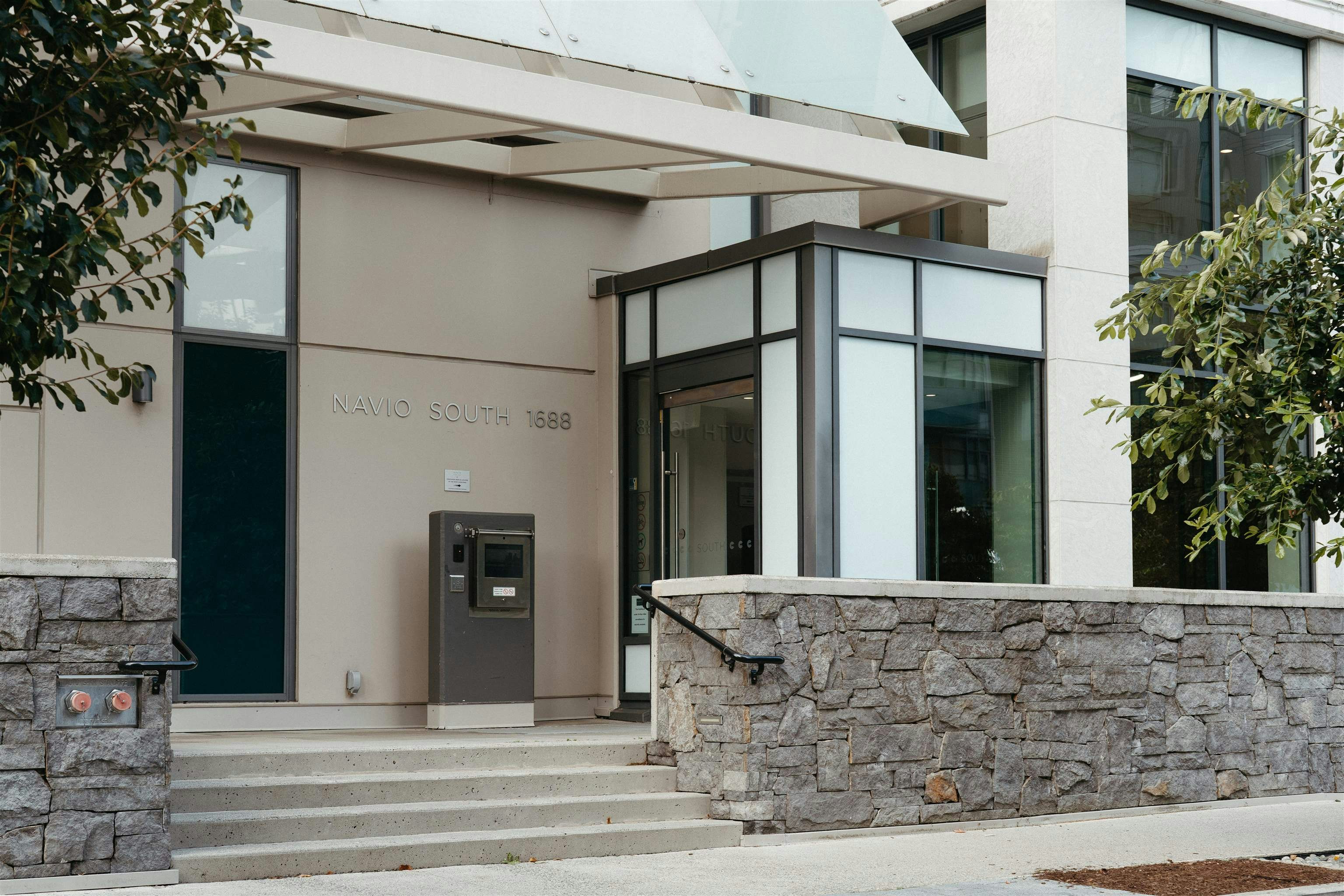1009-1688 Pullman Porter Street, Vancouver, BC, V6A 0H4 - 20