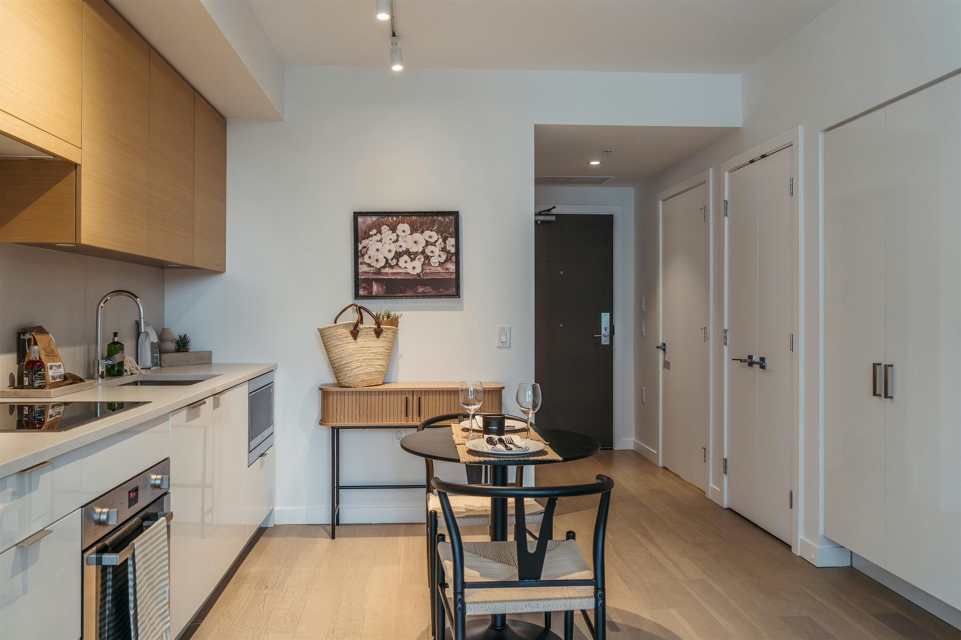 1009-1688 Pullman Porter Street, Vancouver, BC, V6A 0H4 - 4