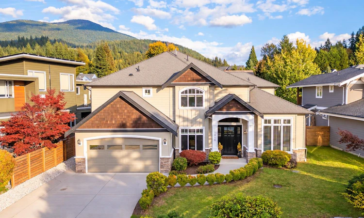 1016 Condor Place