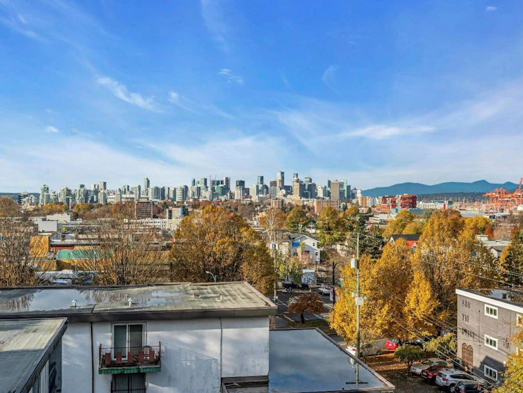 881 Salsbury Drive, Vancouver, BC, V5L 4A3 - 23