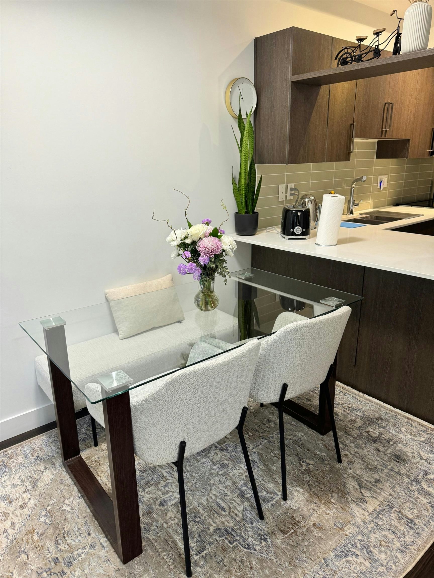 881 Salsbury Drive, Vancouver, BC, V5L 4A3 - 7