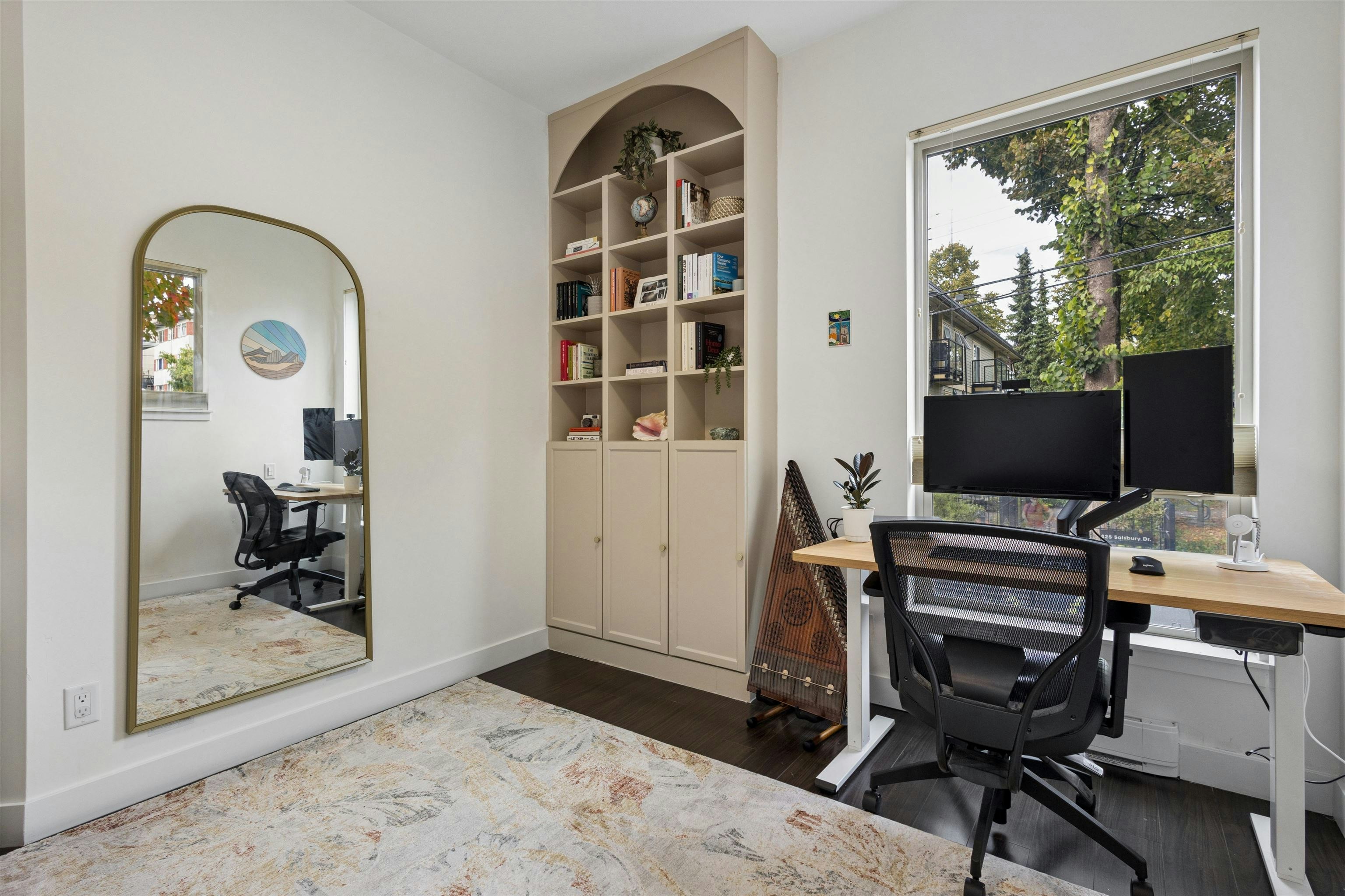 881 Salsbury Drive, Vancouver, BC, V5L 4A3 - 16