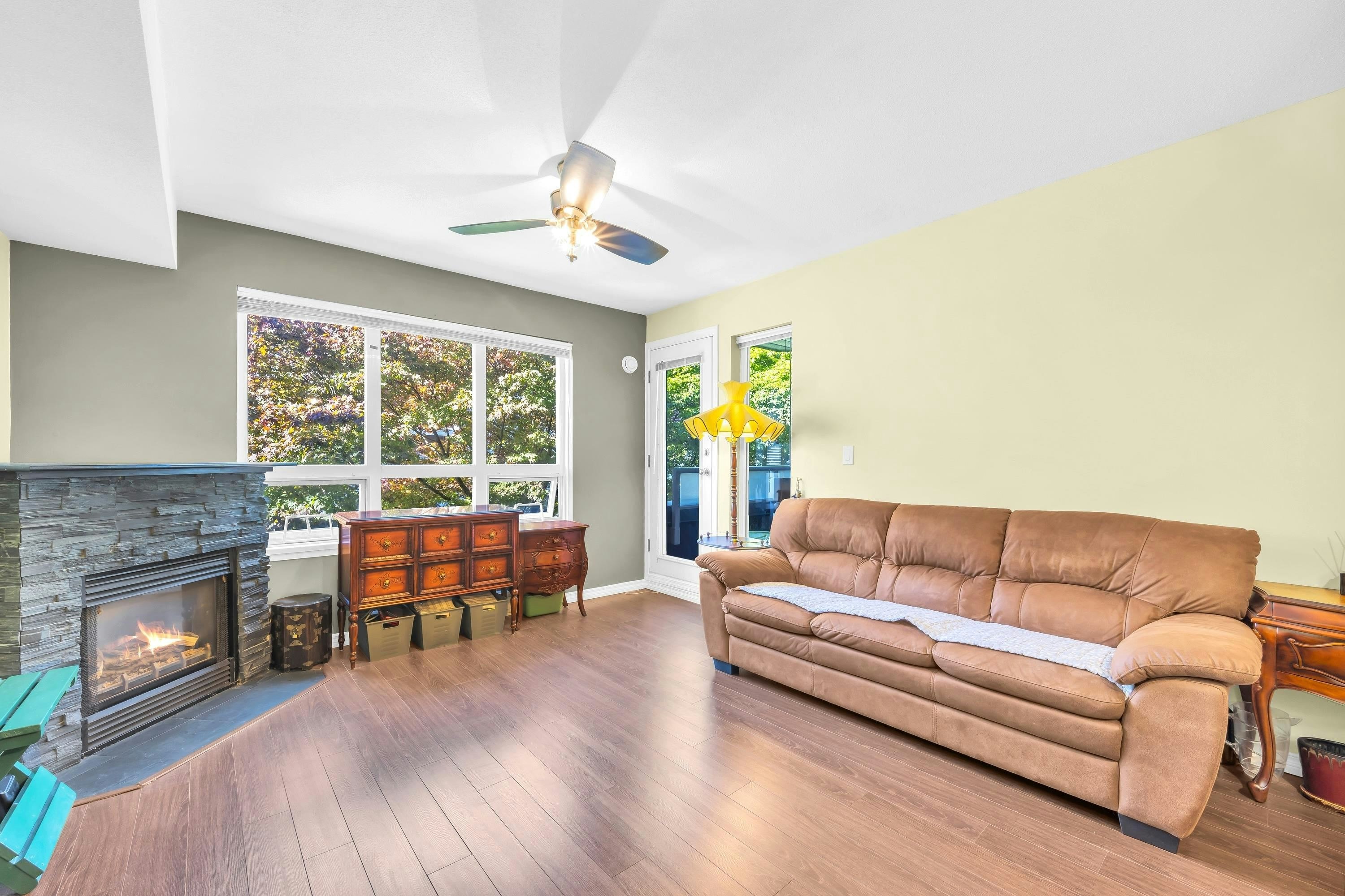 206-14355 103 Avenue, Surrey, BC, V3T 5V5