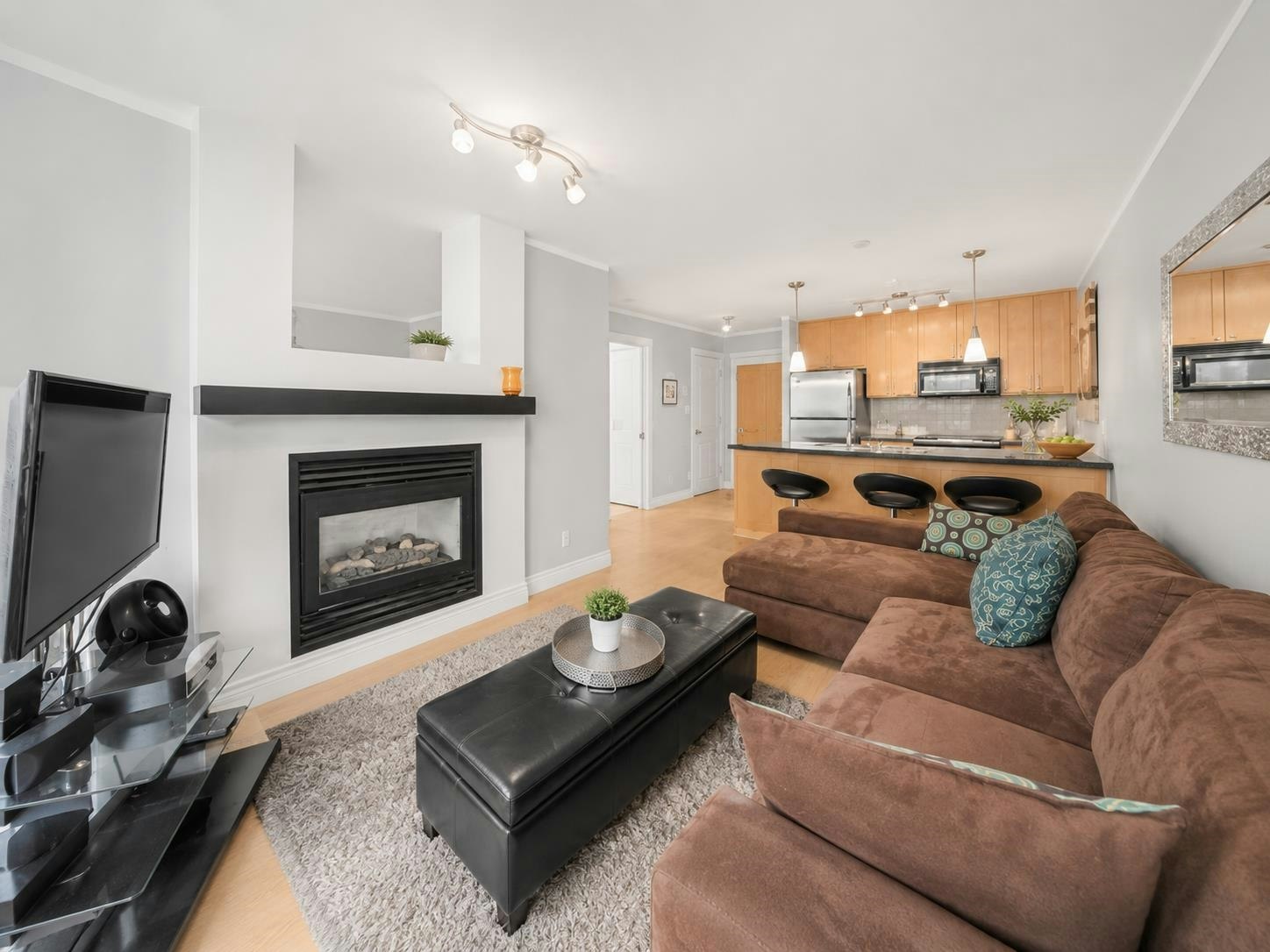 605-989 Richards Street, Vancouver, BC, V6B 6R6 - 3