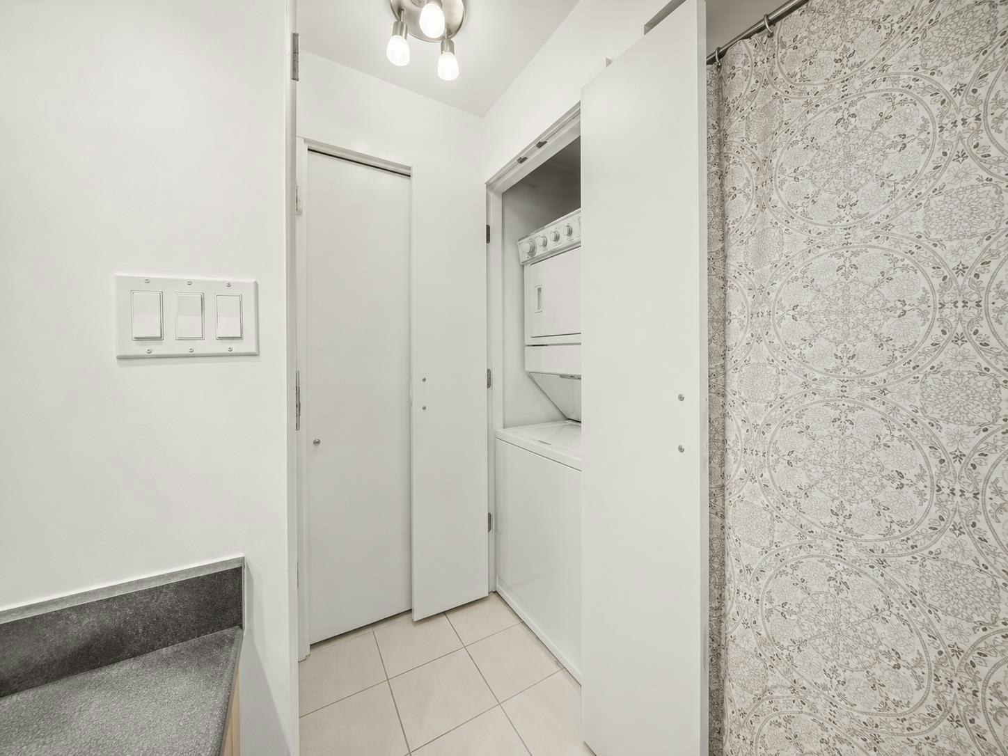 605-989 Richards Street, Vancouver, BC, V6B 6R6 - 17