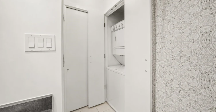 605-989 Richards Street, Vancouver, BC, V6B 6R6 - 17