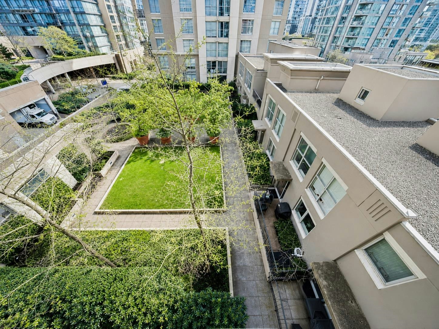 605-989 Richards Street, Vancouver, BC, V6B 6R6 - 10