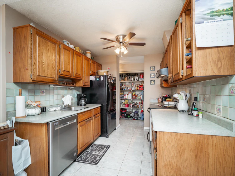 2503-3737 Bartlett Court, Burnaby, BC, V3J 7E3 - 14