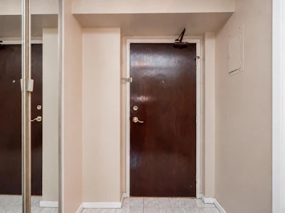 2503-3737 Bartlett Court - 4