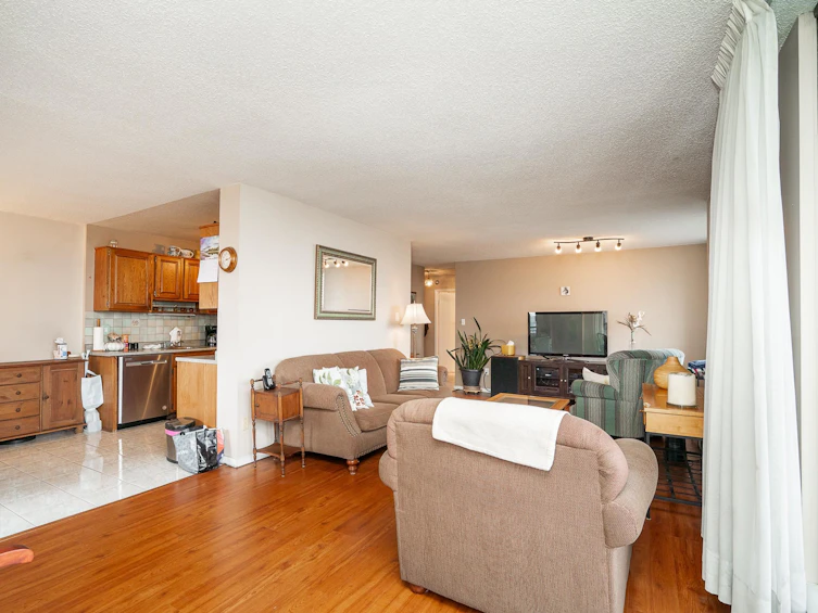 2503-3737 Bartlett Court, Burnaby, BC, V3J 7E3 - 9