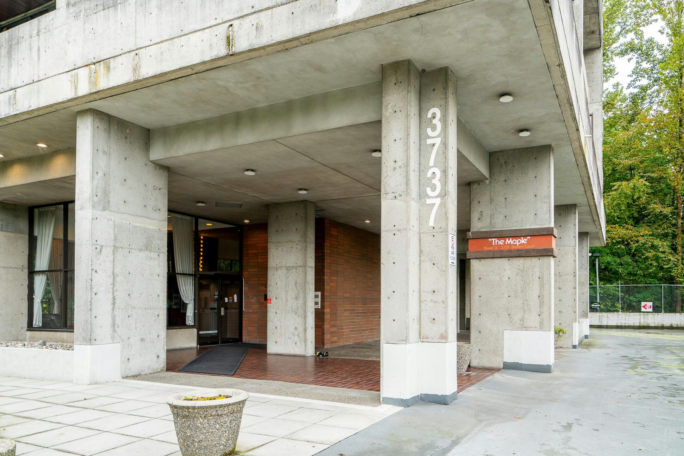2503-3737 Bartlett Court - 2