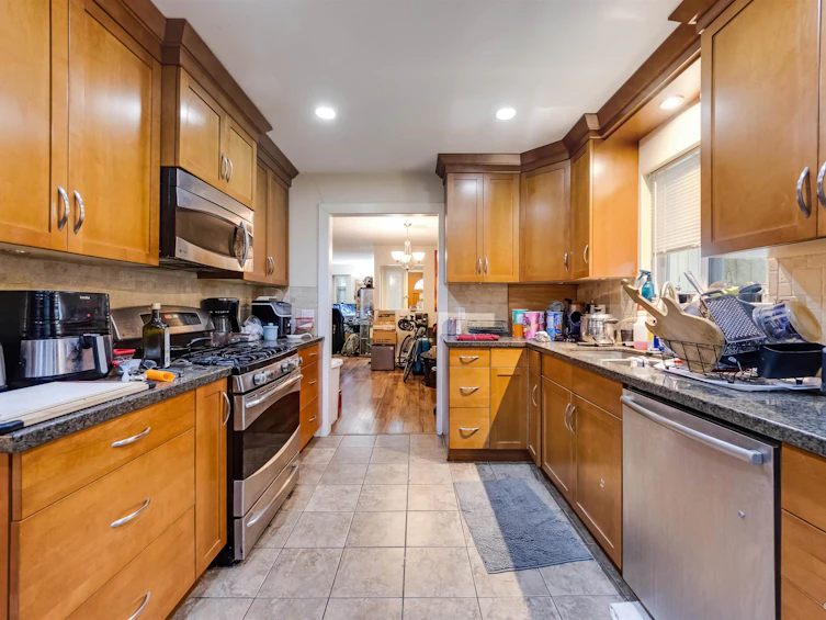 1542 Bond Street, North Vancouver, BC, V7J 1E7 - 8