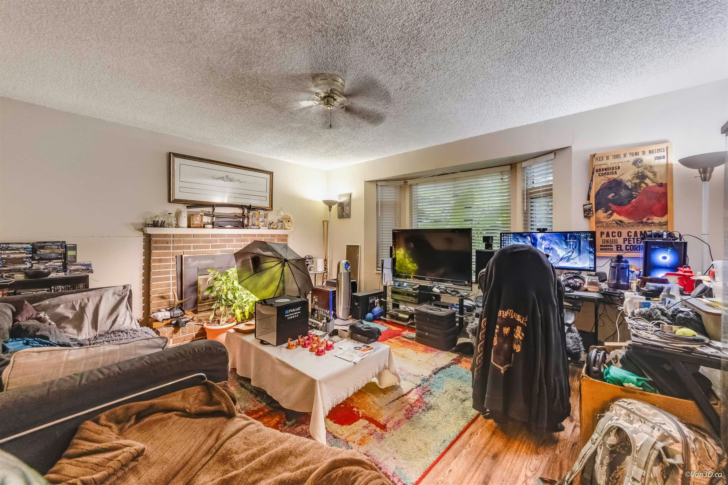 1542 Bond Street, North Vancouver, BC, V7J 1E7 - 11