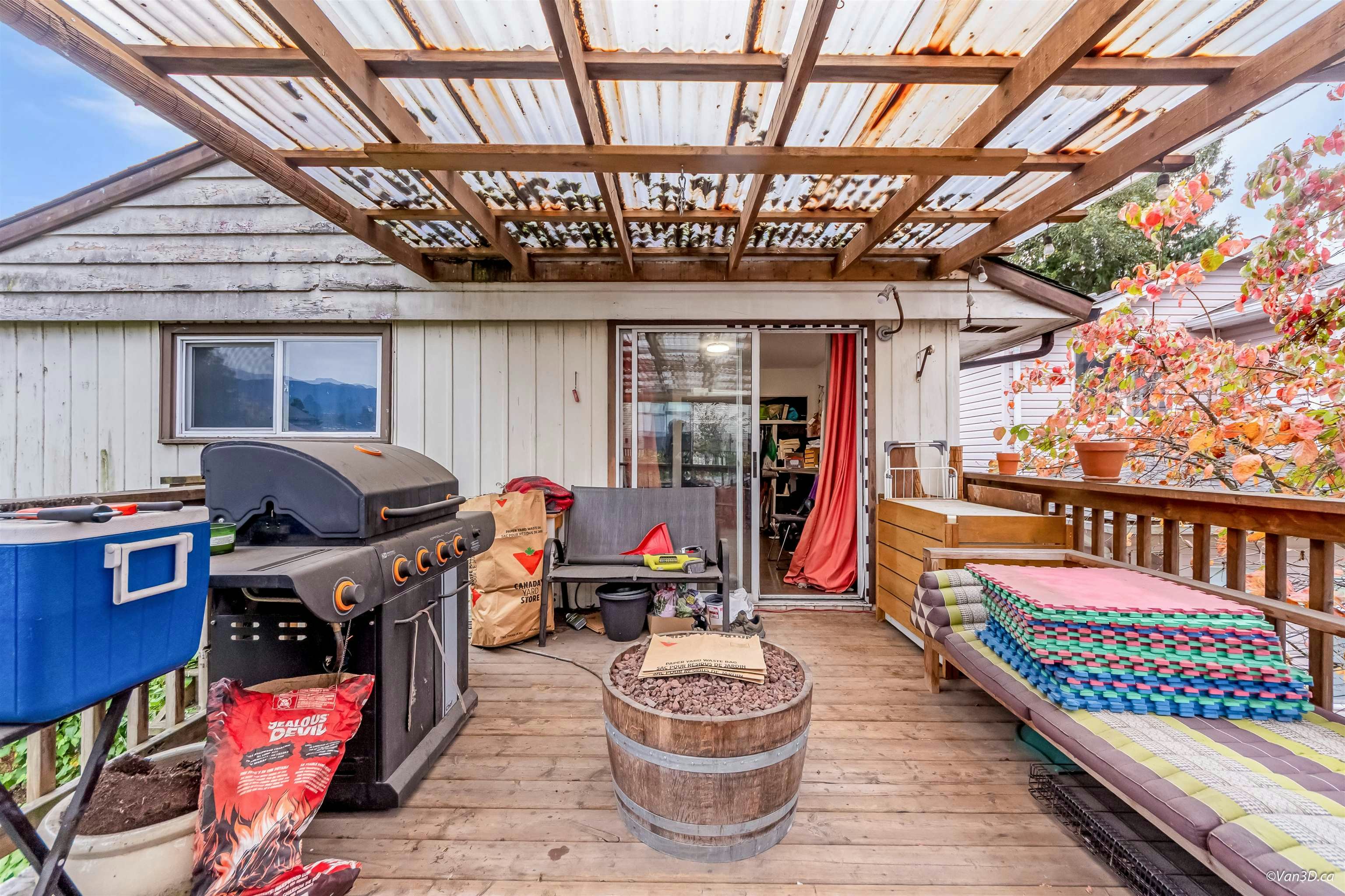 1536 Bond Street, North Vancouver, BC, V7J 1E7 - 24