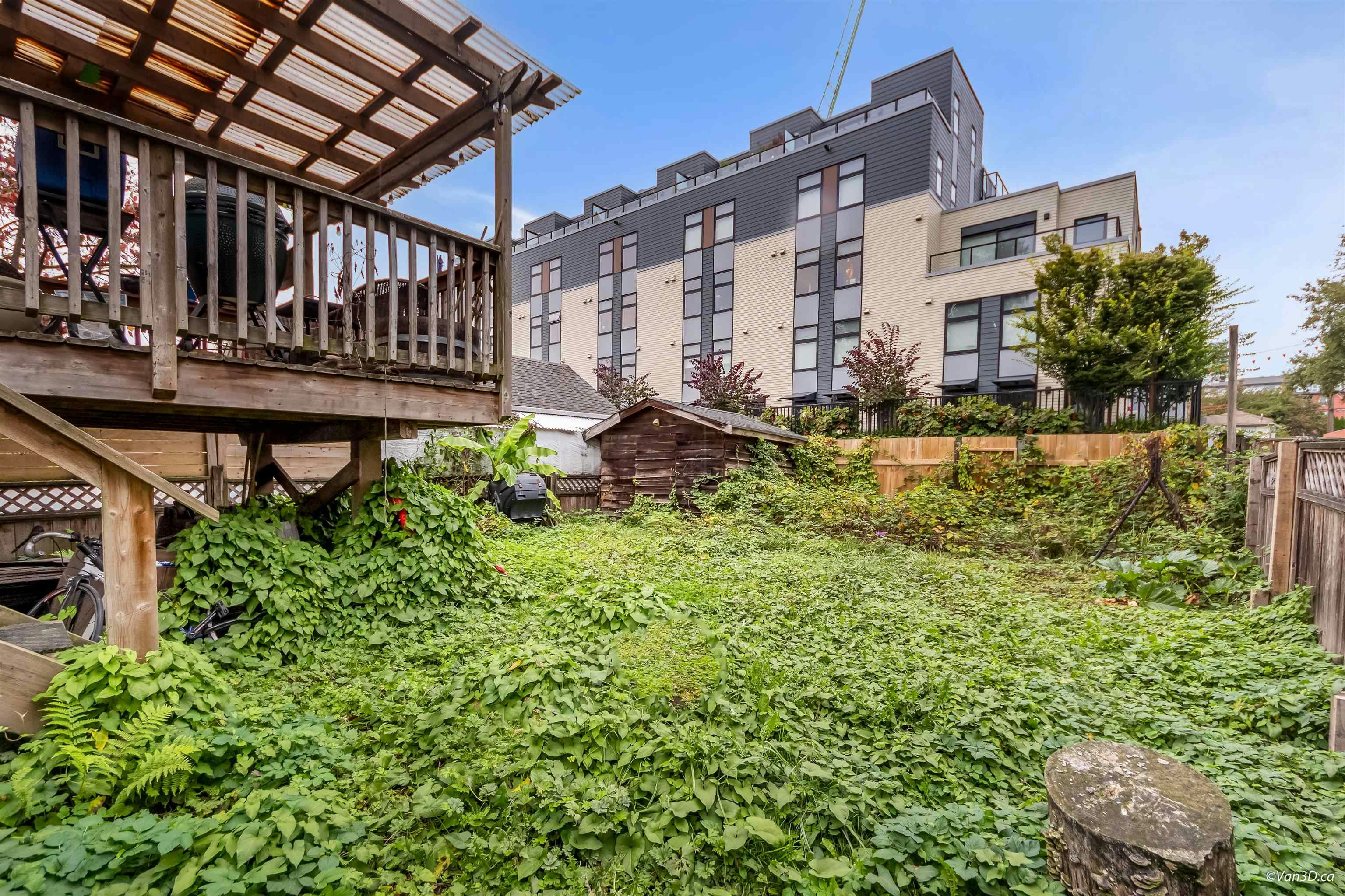 1536 Bond Street, North Vancouver, BC, V7J 1E7 - 3