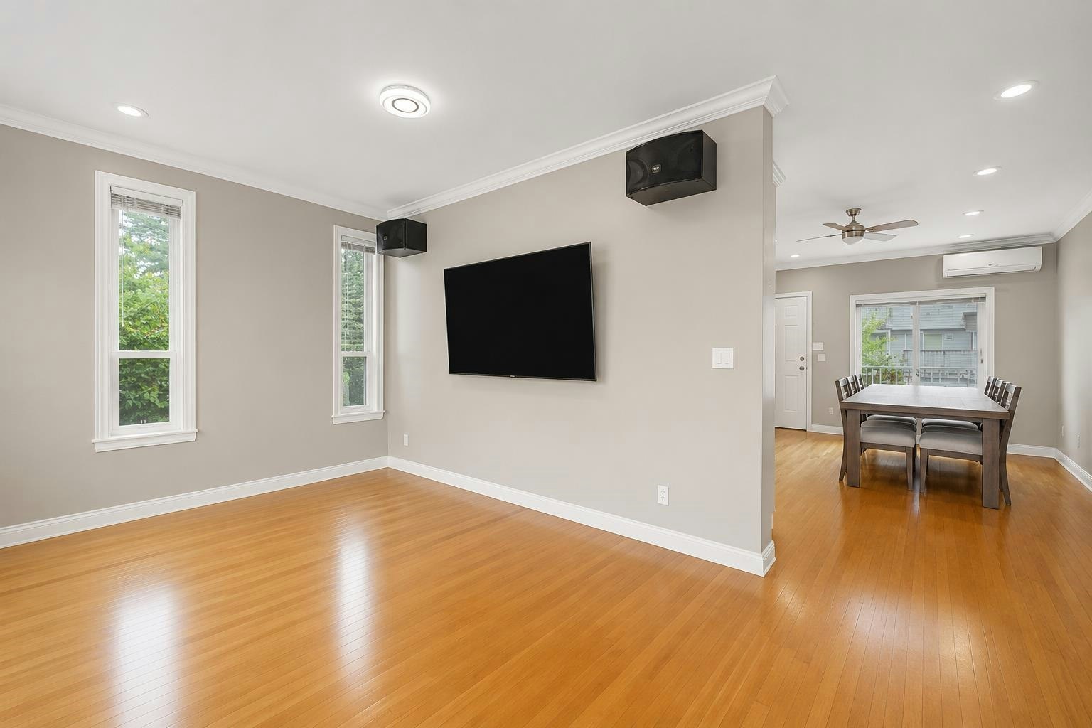 4694 Northview Court, Burnaby, BC, V5H 1E3 - 5