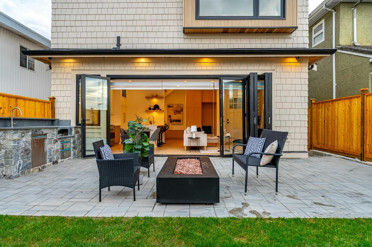 2-5355 Inverness Street, Vancouver, BC, V5W 3P2