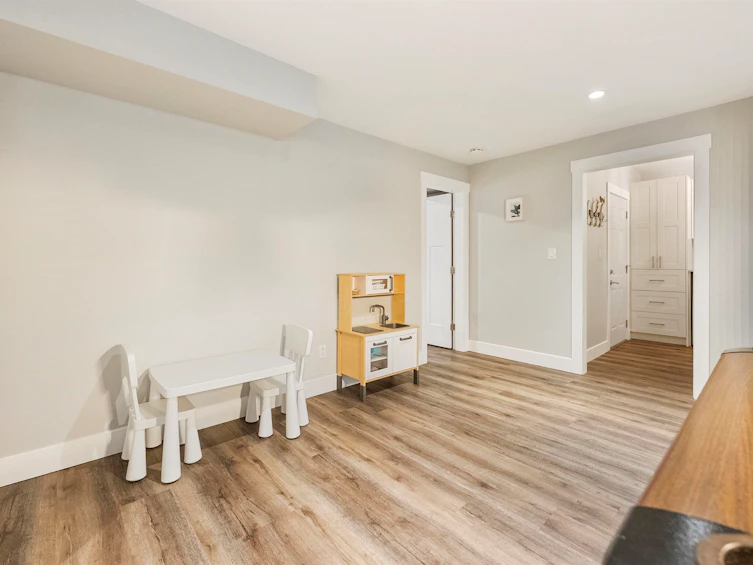 24466 56 Avenue, Langley, BC, V2Z 1E9 - 24