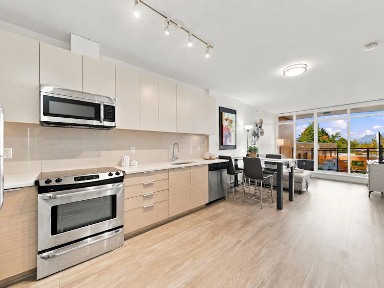 304-13303 Central Avenue, Surrey, BC, V3T 0K6 - 10