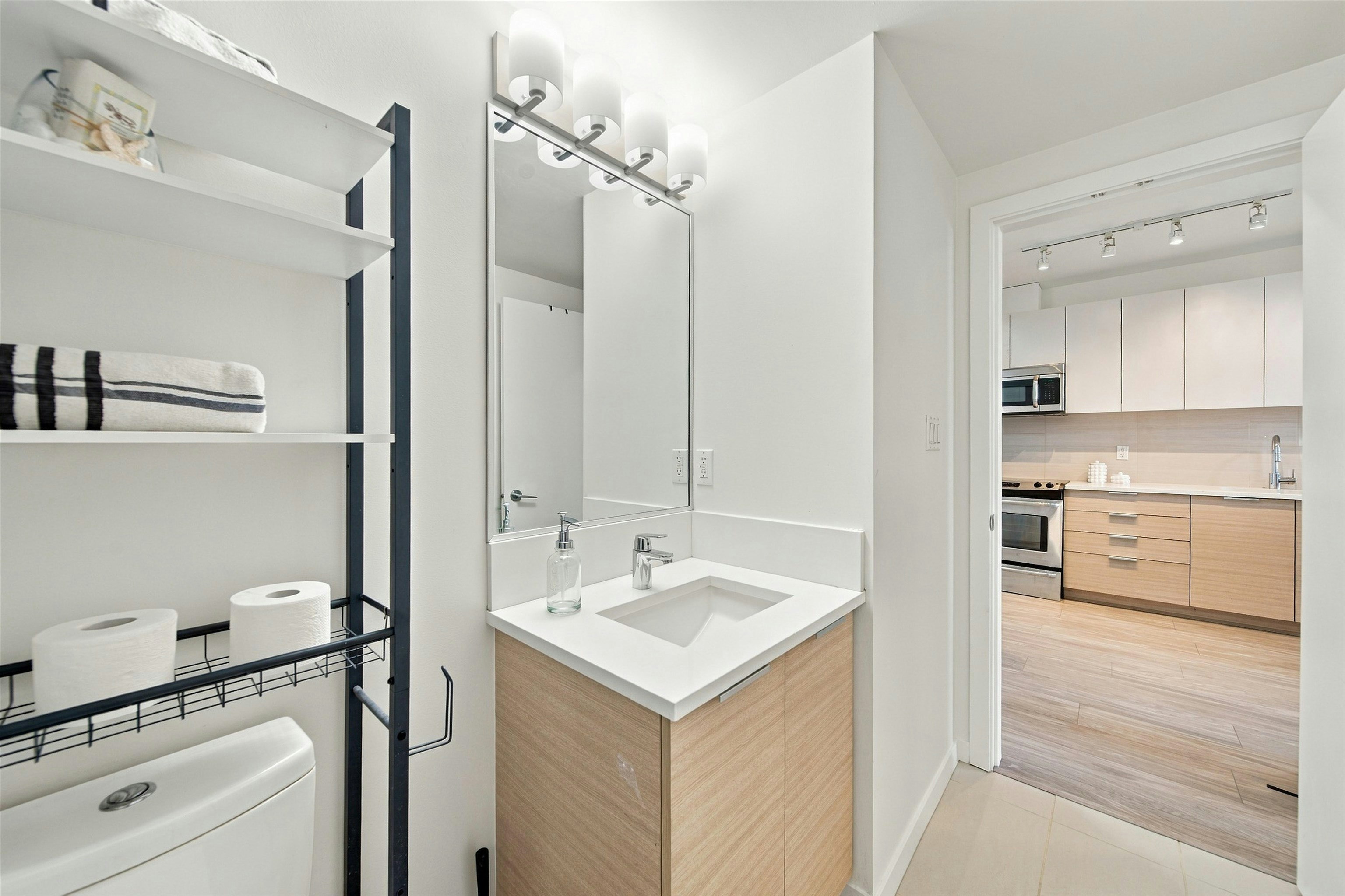 304-13303 Central Avenue, Surrey, BC, V3T 0K6 - 21