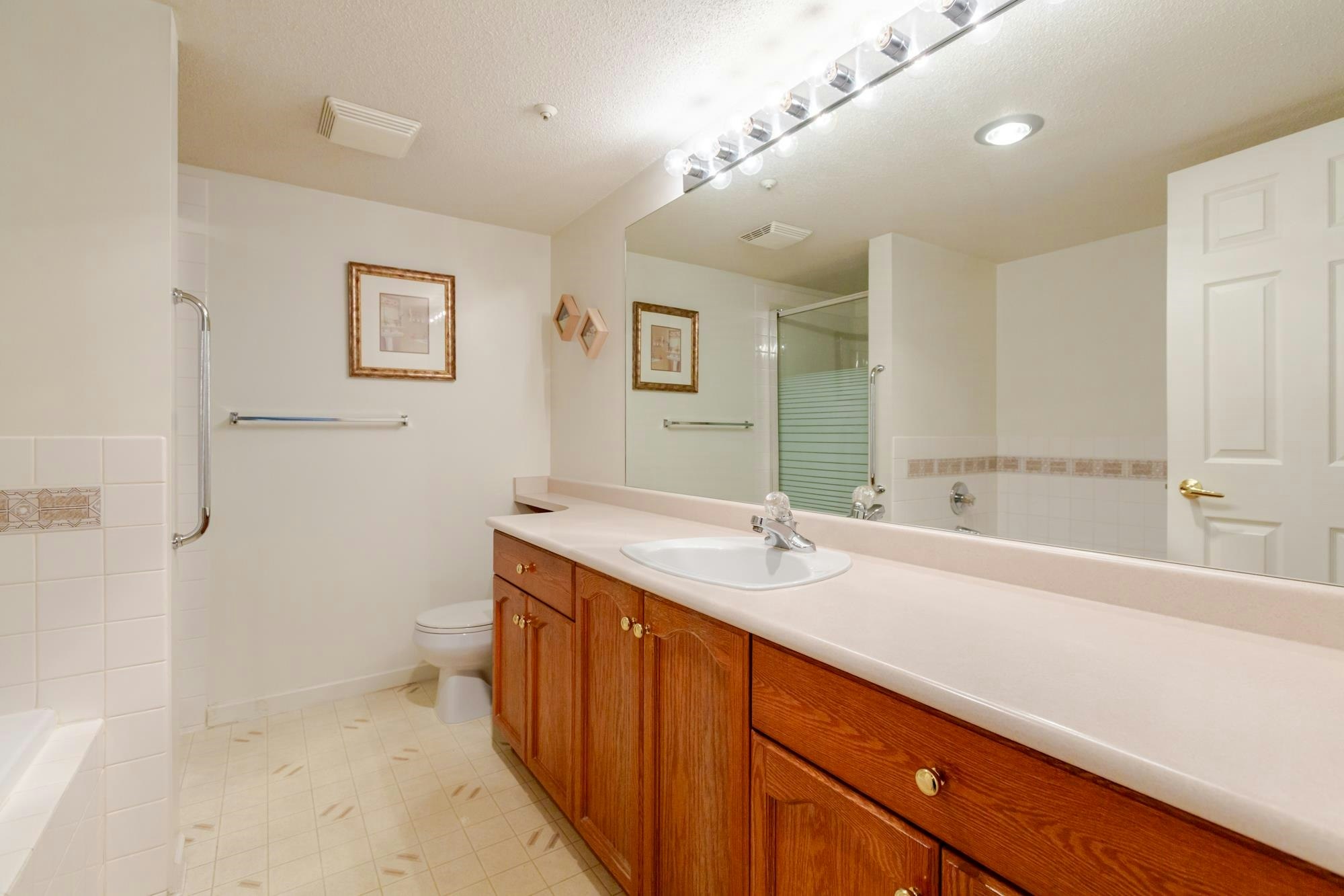 412-78 Richmond Street, New Westminster, BC, V3L 5T2 - 32