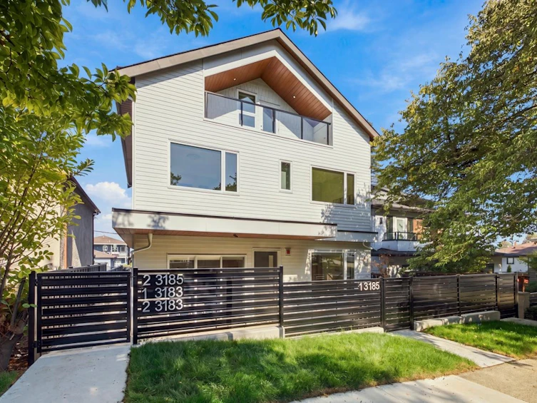 1-3183 Graveley Street, Vancouver, BC, V5K 3K7