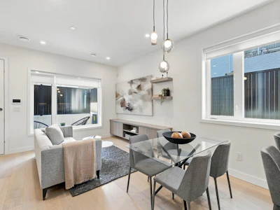 1-3183 Graveley Street - 5