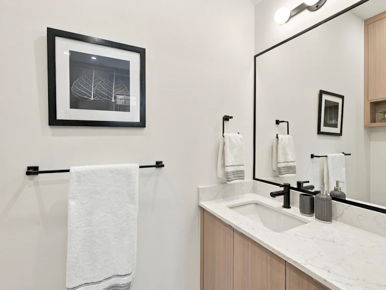1-3183 Graveley Street, Vancouver, BC, V5K 3K7 - 14