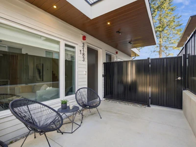 1-3183 Graveley Street - 3