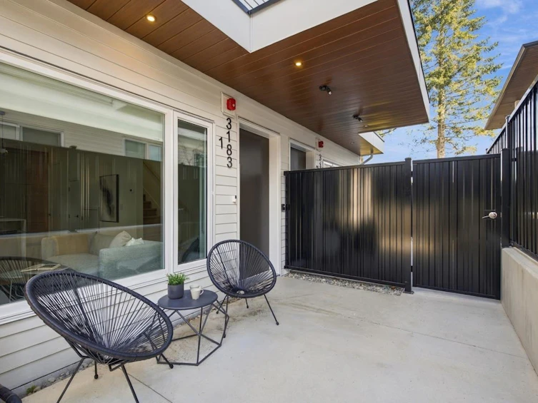 1-3183 Graveley Street, Vancouver, BC, V5K 3K7 - 3