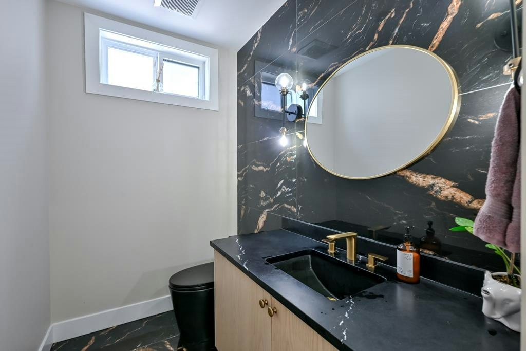 33979 Walnut Avenue, Abbotsford, BC, V2S 3Z1 - 16