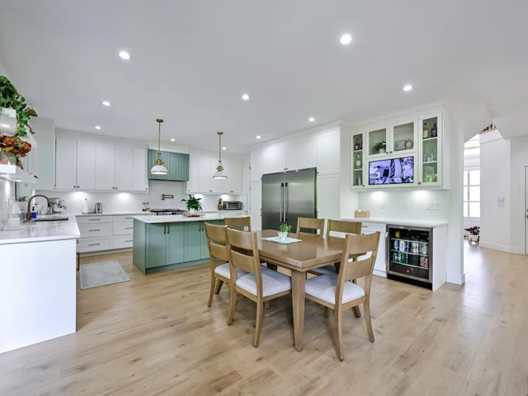 33979 Walnut Avenue, Abbotsford, BC, V2S 3Z1 - 11