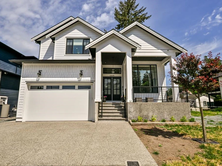 33979 Walnut Avenue, Abbotsford, BC, V2S 3Z1