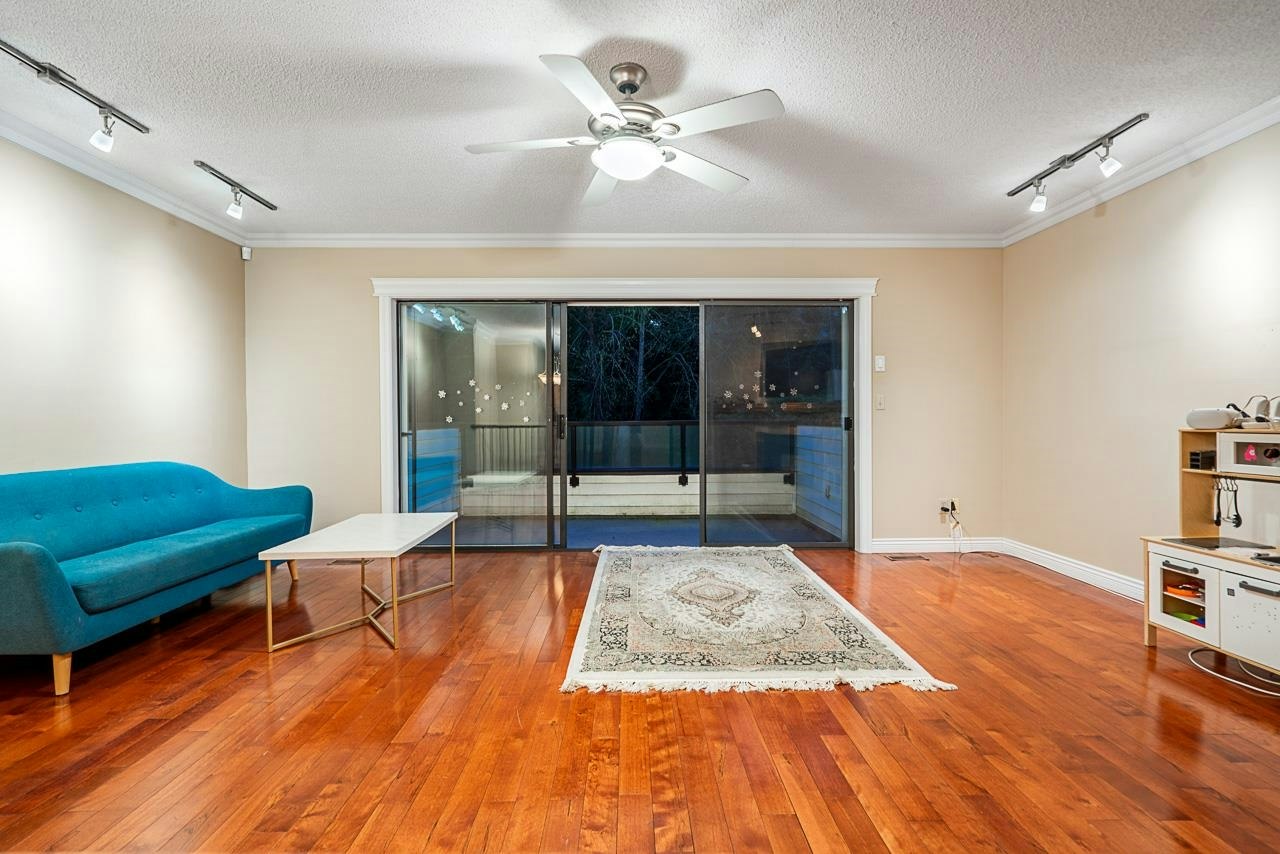 949 Lynwood Avenue, Port Coquitlam, BC, V3B 6J7 - 8