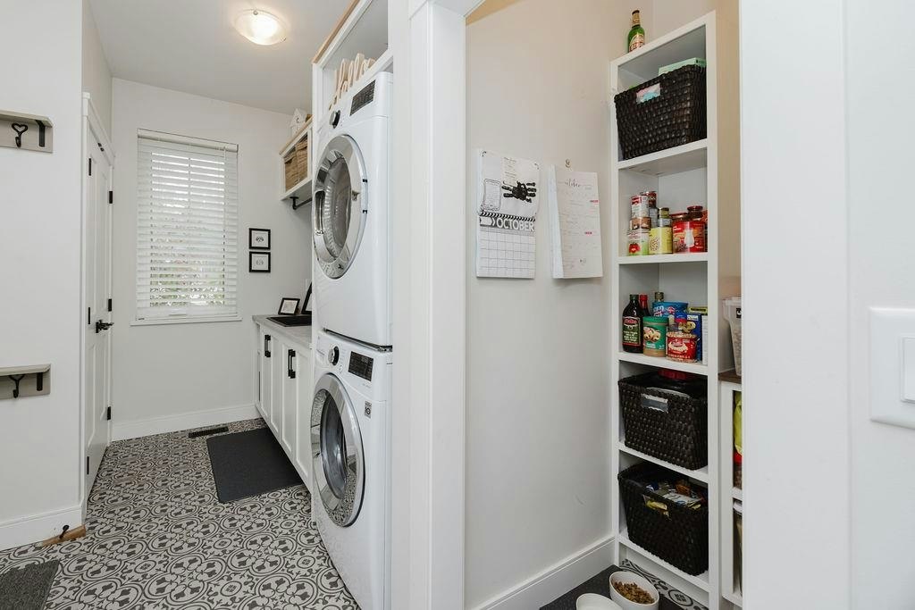 420 Solaz Place, Gibsons, BC, V0N 1V5 - 29