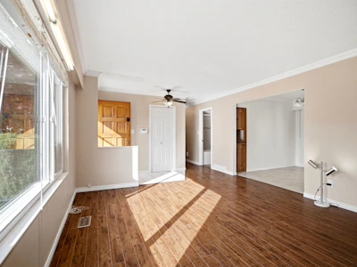26981 28b Avenue - 5