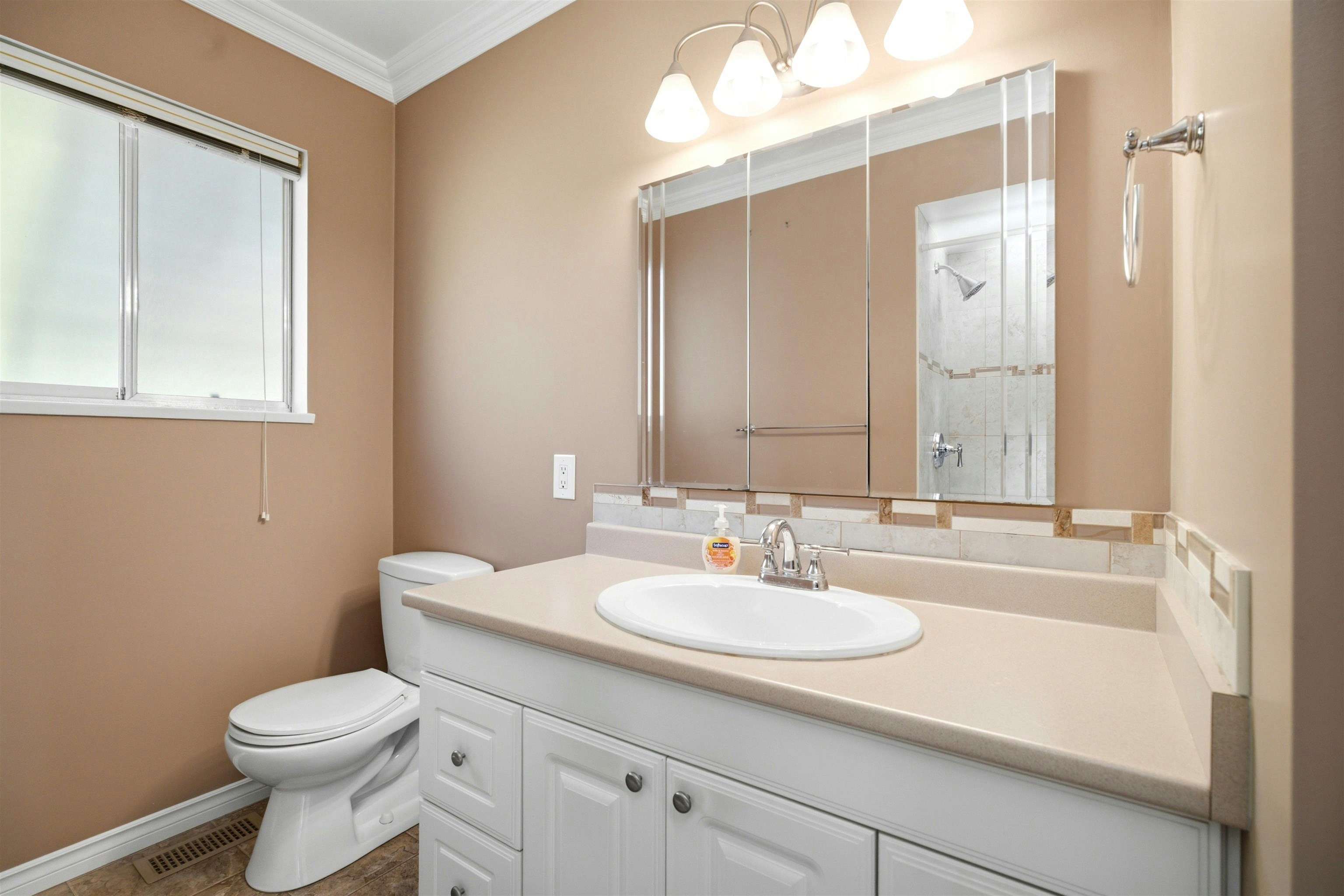 26981 28b Avenue, Langley, BC, V4W 3A5 - 23