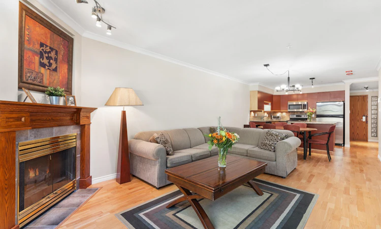 206-3212 Blueberry Drive
