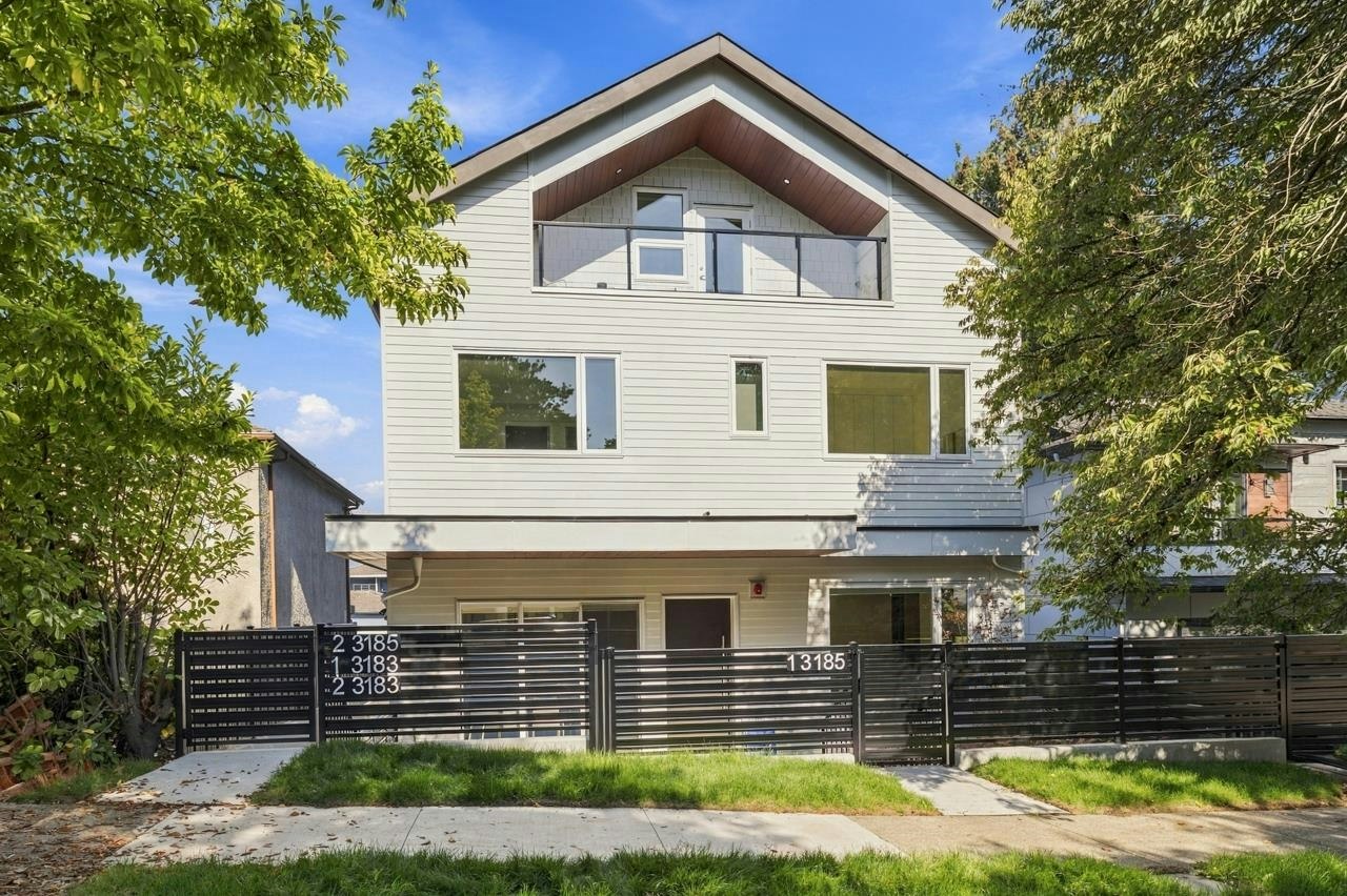 1-3185 Graveley Street, Vancouver, BC, V5K 3K7