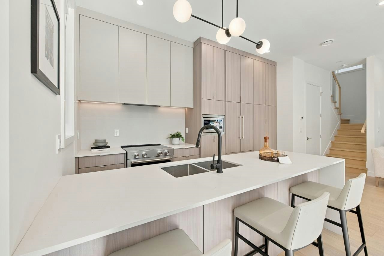 1-3185 Graveley Street, Vancouver, BC, V5K 3K7 - 14