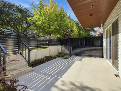 1-3185 Graveley Street - 5