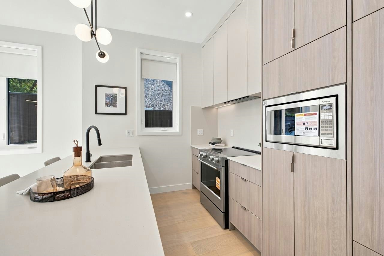 1-3185 Graveley Street, Vancouver, BC, V5K 3K7 - 16