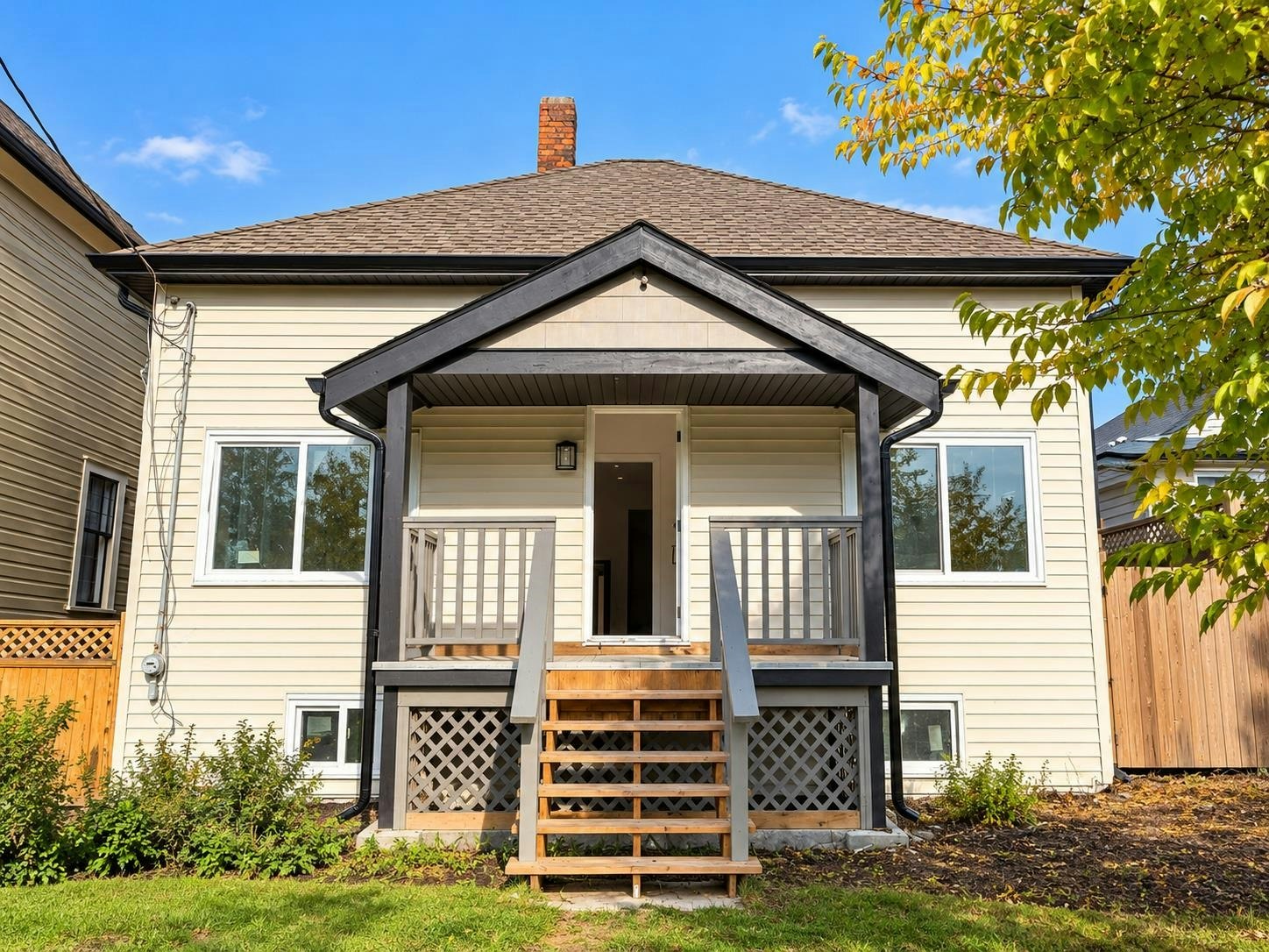 805 Milton Avenue, New Westminster, BC, V3M 1M9