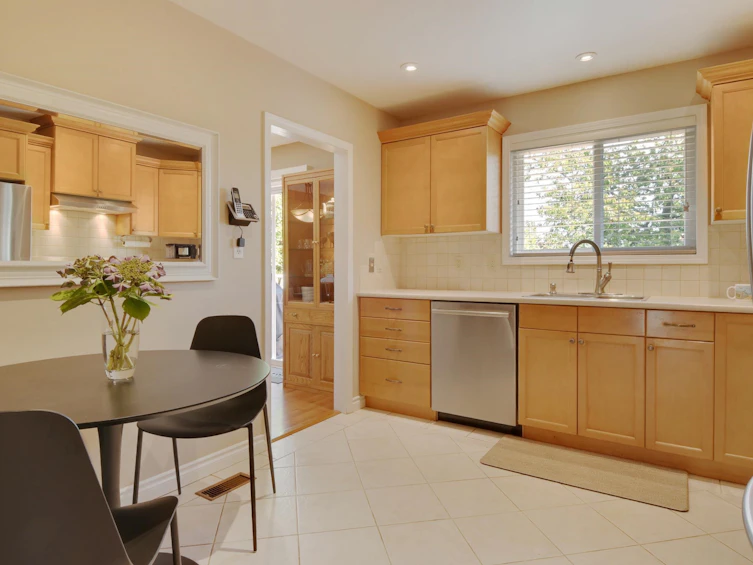 5930 135 Street, Surrey, BC, V3X 1K9 - 9