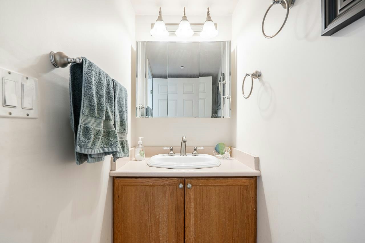 33-323 Governors Court, New Westminster, BC, V3L 5S6 - 17