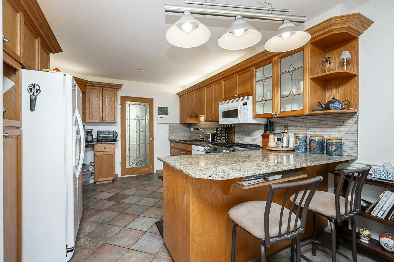 33-323 Governors Court, New Westminster, BC, V3L 5S6 - 11