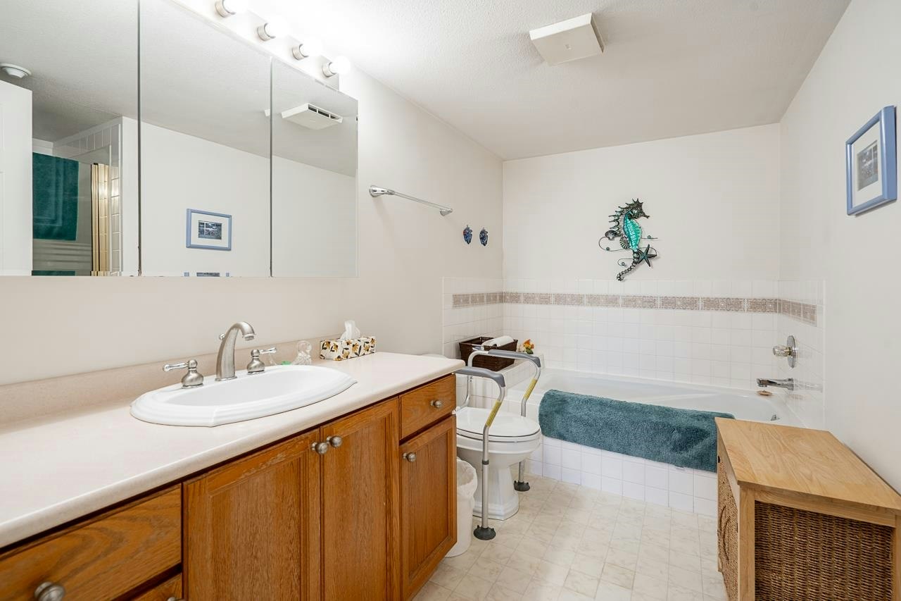 33-323 Governors Court, New Westminster, BC, V3L 5S6 - 21