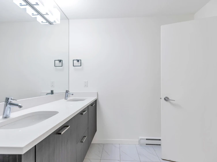 B005-20087 68 Avenue, Langley, BC, V2Y 0Y3 - 11