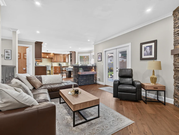 15728 90 Avenue, Surrey, BC, V4N 2Y6 - 16